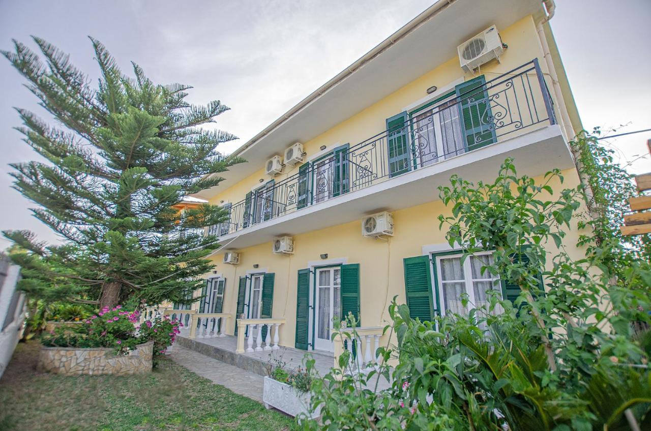 Kapetanios Luxury Aparthotel Agios Georgios  Exterior foto