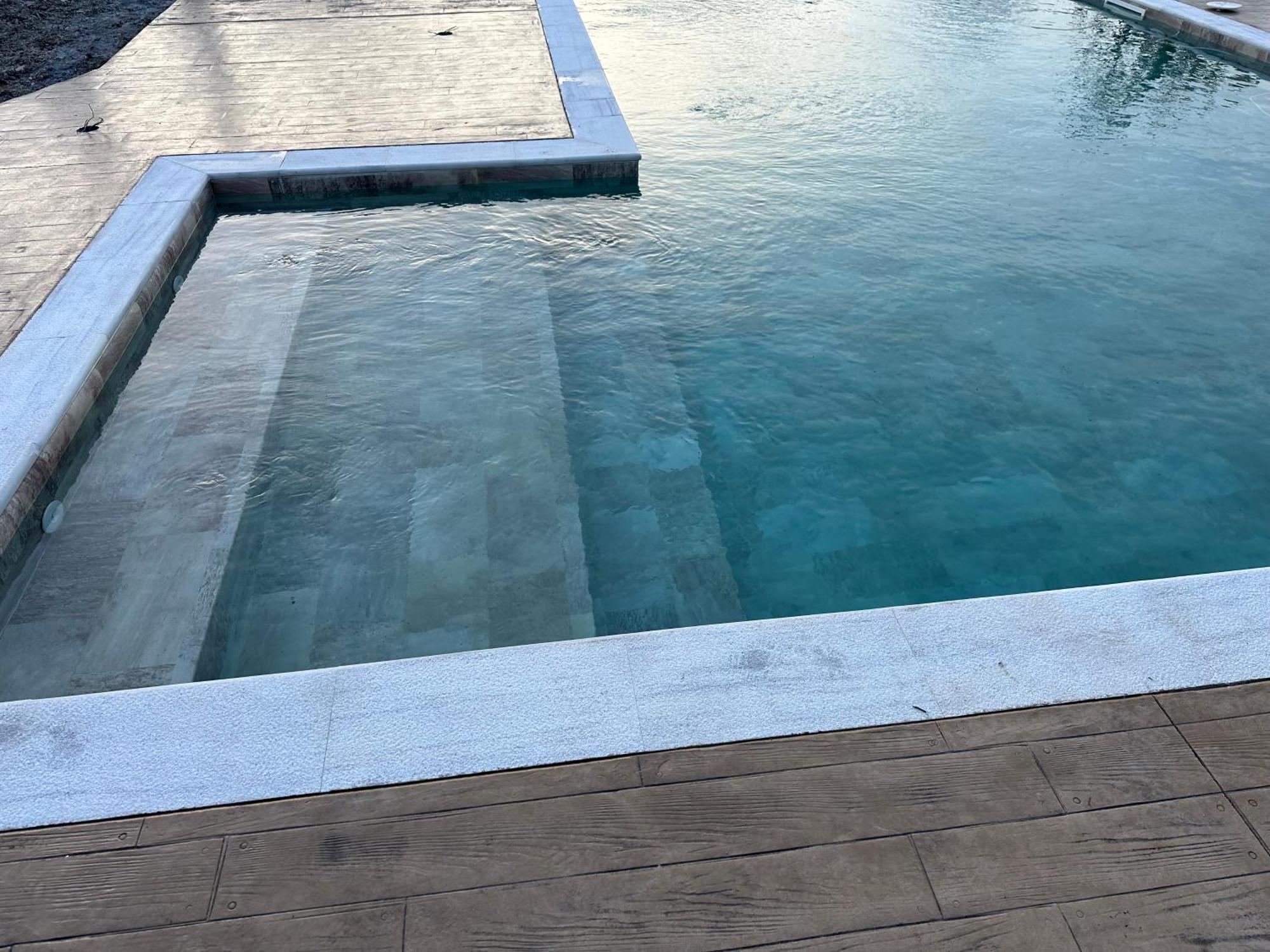 Kapetanios Luxury Aparthotel Agios Georgios  Exterior foto